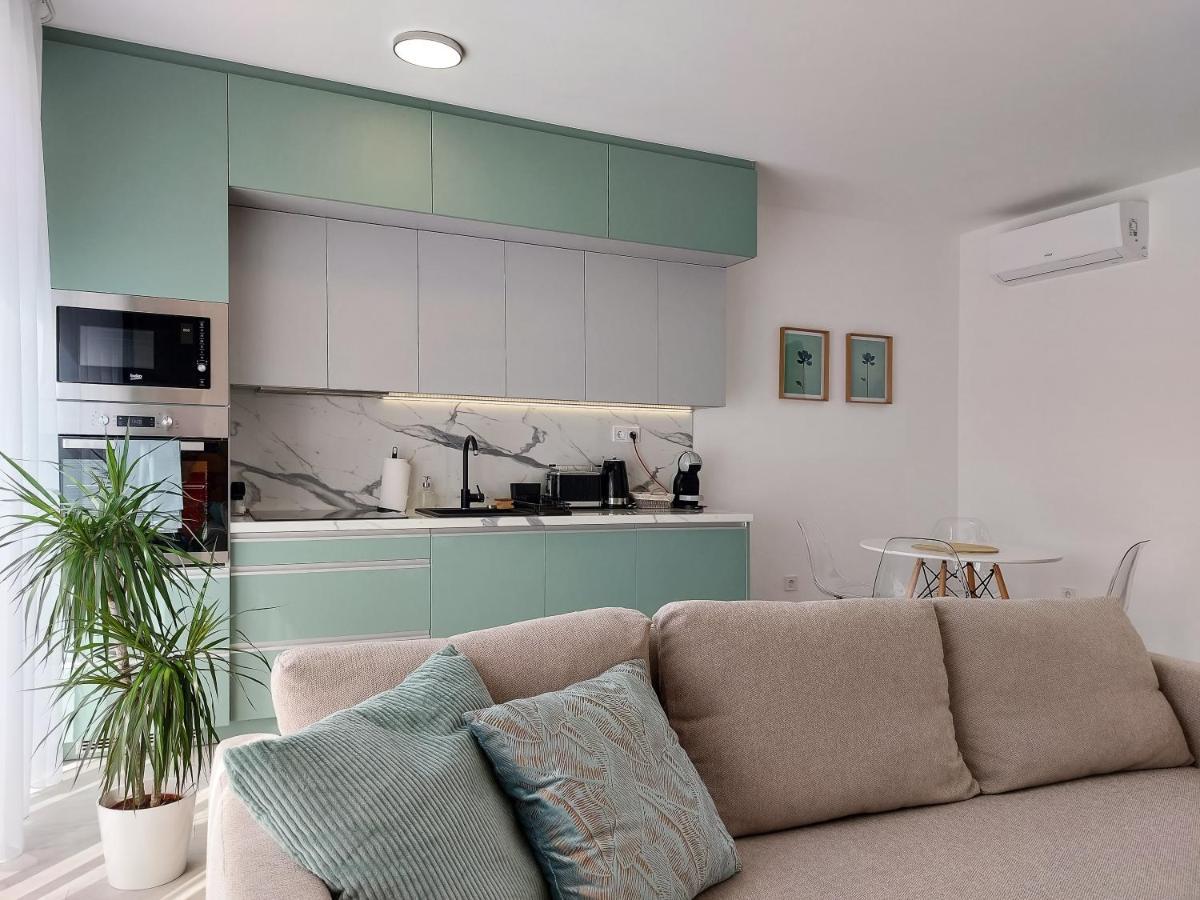 Linden Apartman 001 - Adults Only Mosonmagyaróvár Kültér fotó